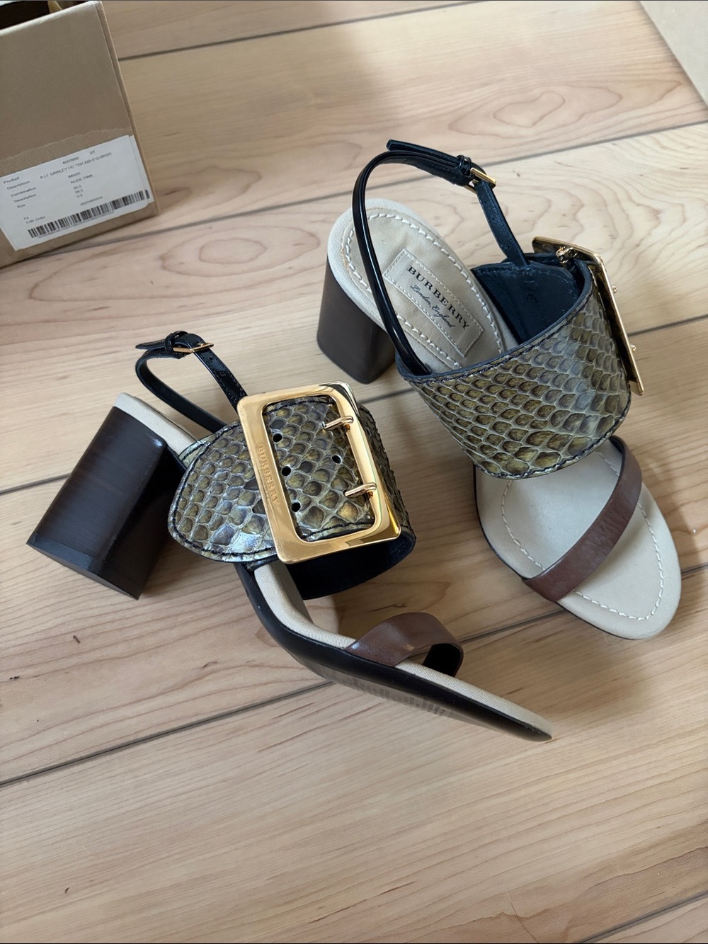 NWOB Burberry Olive Snakeskin Sandals size 36.5